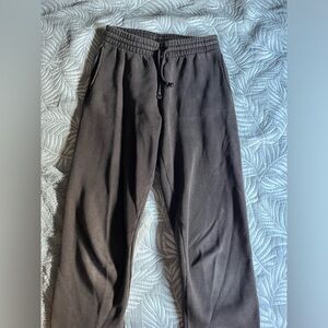 Aritzia TNA Cozy Perfect Sweatpants